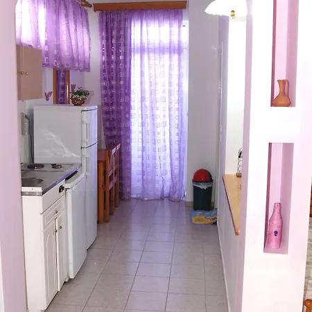 מלון דירות Marianthi 3*