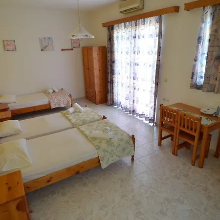 Marianthi Aparthotel 2*